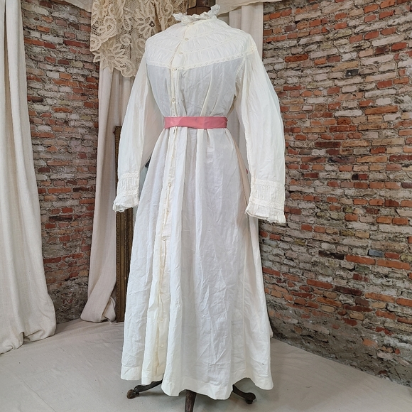 Antique 1850s 1860s White Nightgown Civil War Era Cotton Robe Eyelet Drop Sleeve - Picture 9 of 16